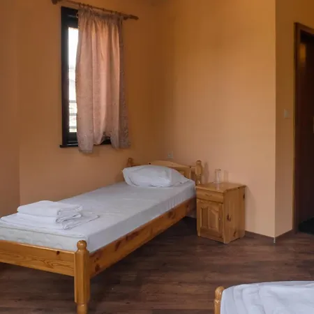 комплекс водопада Hotell Khrabrino